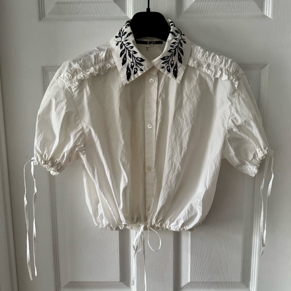 McQ by Alexander McQueen Embroidered Cropped Cotton Shirt (Size S)
